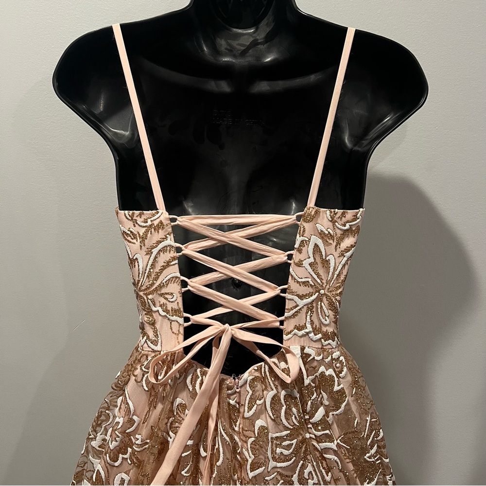 J'ADORE EVENING Blush Pink, White, Gold Evening Grad Prom Dress Floral Size 6 - Picture 11 of 16